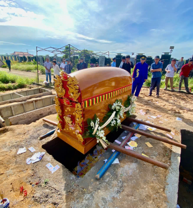 Dịch vụ mai táng (địa táng)