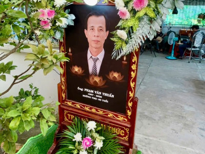 LỄ TANG PHẠM VĂN THUẤN