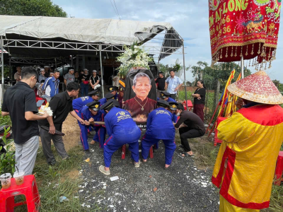 LỄ TANG BÀ NGUYỄN THỊ BÔNG