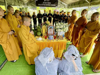 LỄ TANG CHỊ LÊ THỊ HƯƠNG GIANG