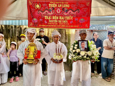 LỄ TANG ÔNG BÙI VĂN CÔNG