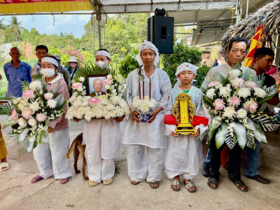 LỄ TANG ÔNG ĐOÀN VĂN ẨN