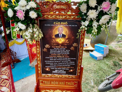 LỄ TANG ÔNG ĐOÀN VĂN ẨN